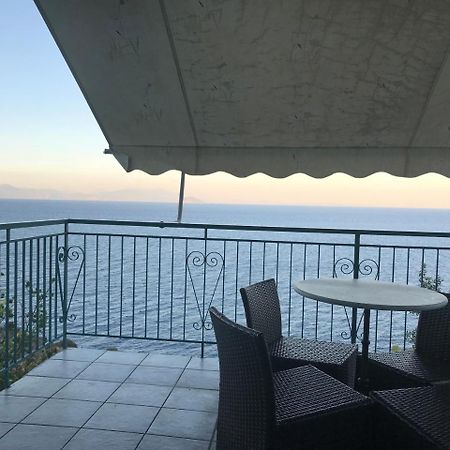 Villa Castle Sea View Parálion Ástros Exteriér fotografie